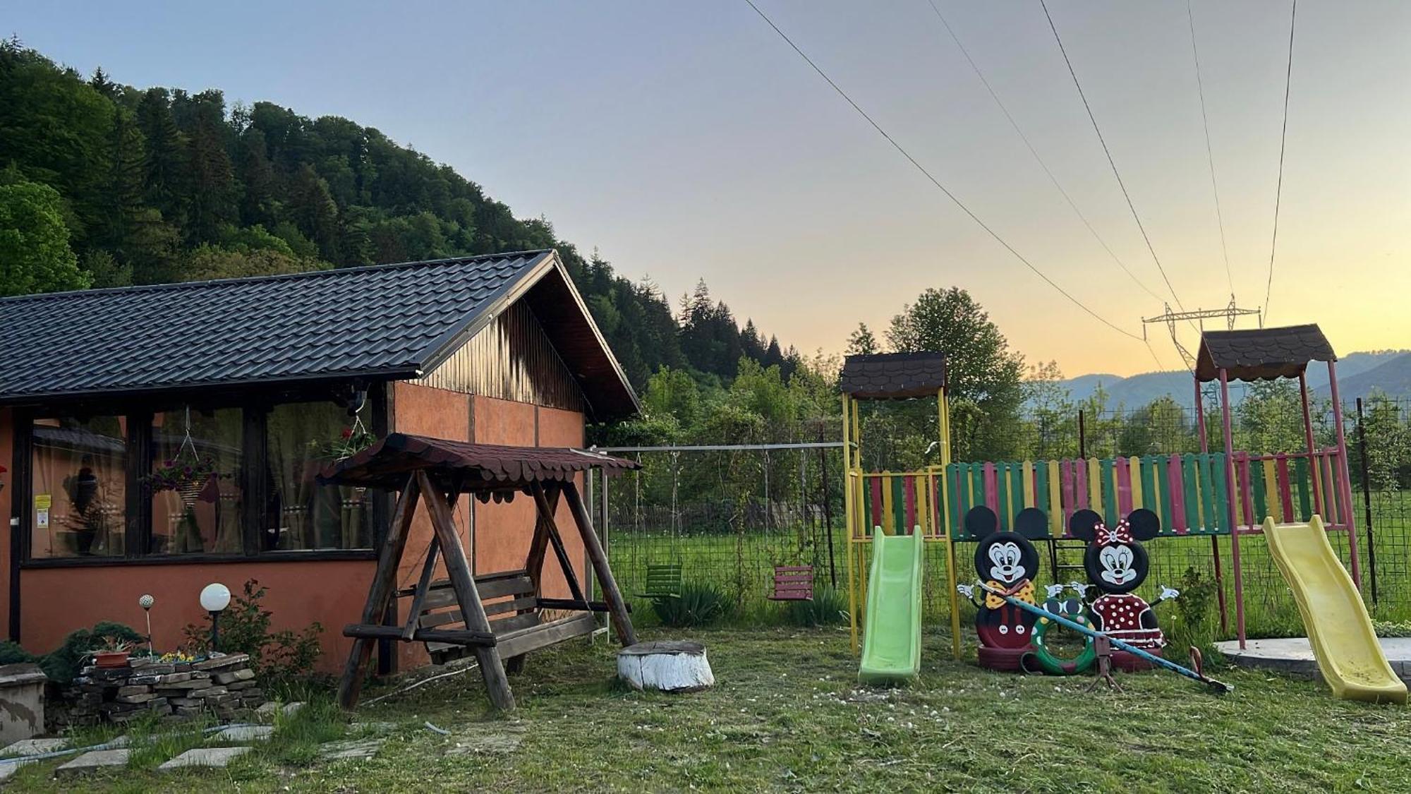 Casa Ardeleanului Hotel Piatra Neamţ Exterior foto
